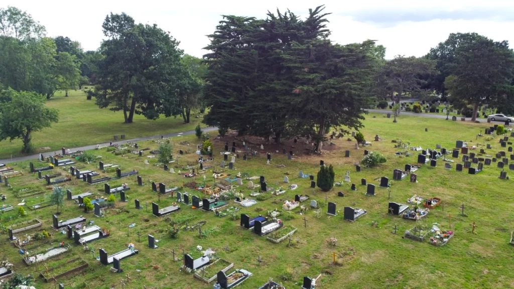 Lambeth Cemetery (7)