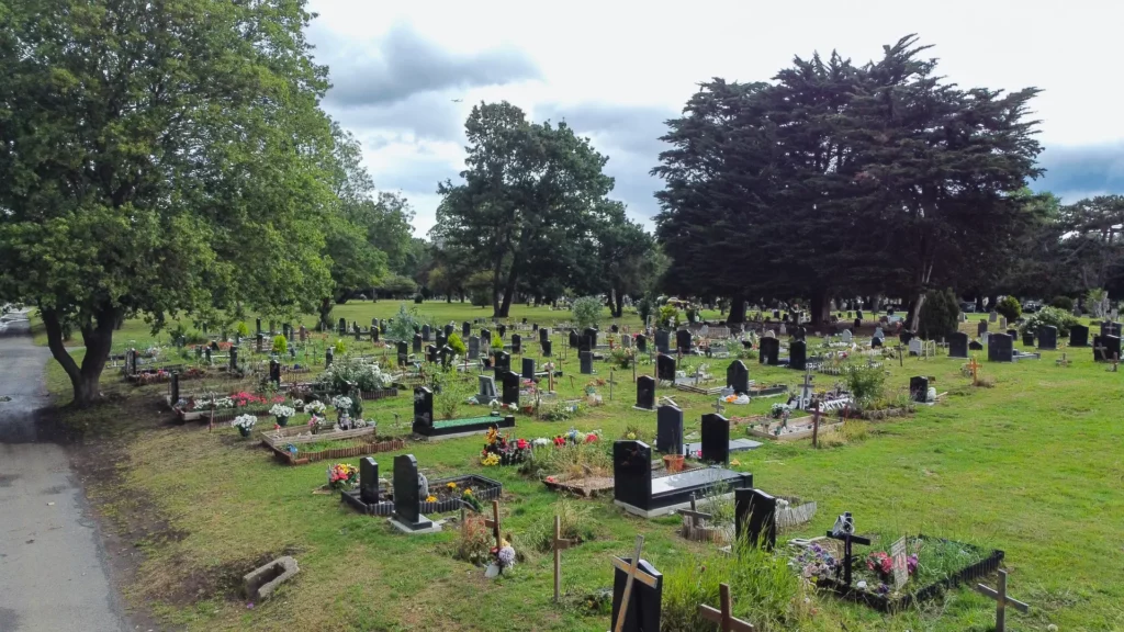 Lambeth Cemetery (8)