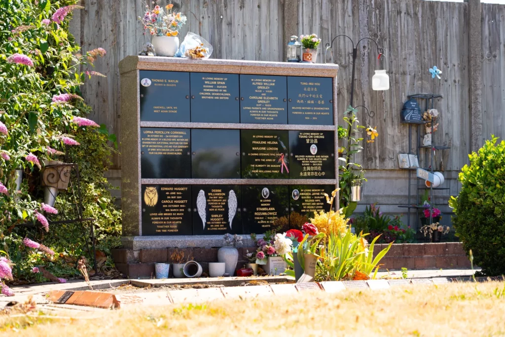 hither-green-crematorium_compressed (20)