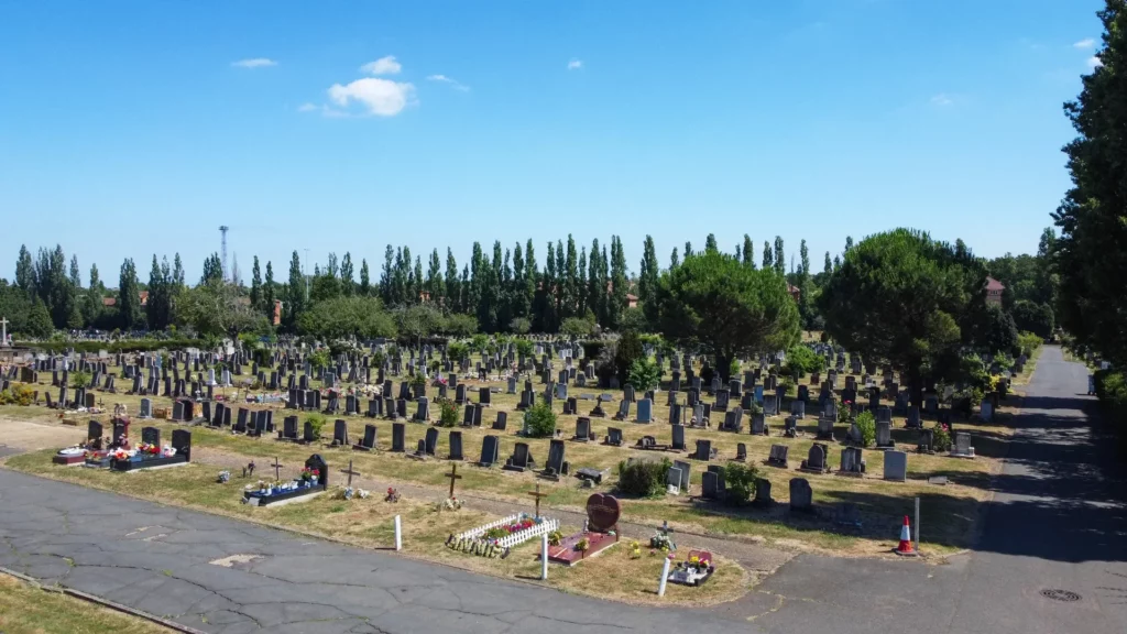 hither-green-crematorium_compressed (8)