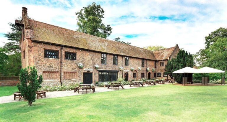 Eltham-Tudor-Barn-Eltham_Compressed