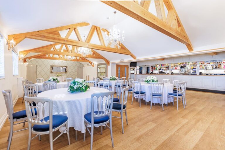 Sidcup, Petts Wood, Eltham, Bexleyheath - The oak Hall & The Olive Terrace(2)_Compressed