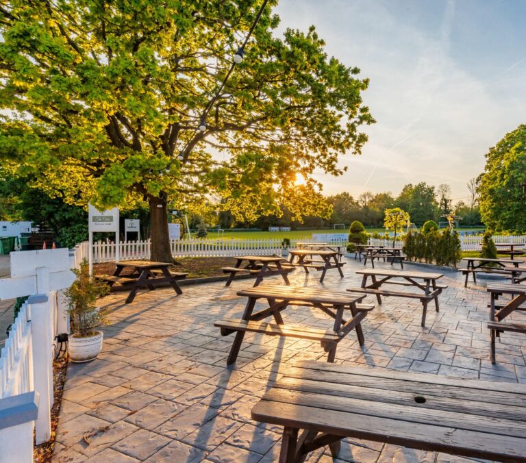 Sidcup, Petts Wood, Eltham, Bexleyheath - The oak Hall & The Olive Terrace(3)_Compressed