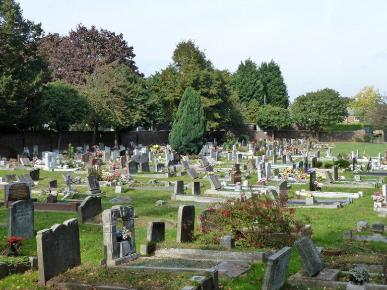 geograph-6227351-by-Robin-Webster