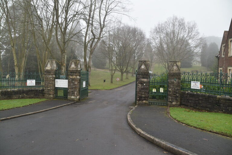 geograph-6925569-by-N-Chadwick