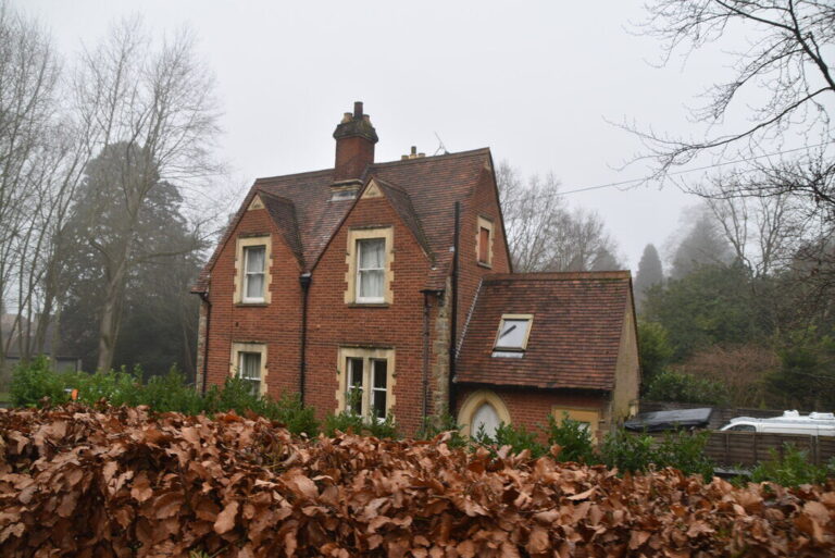 geograph-6925576-by-N-Chadwick