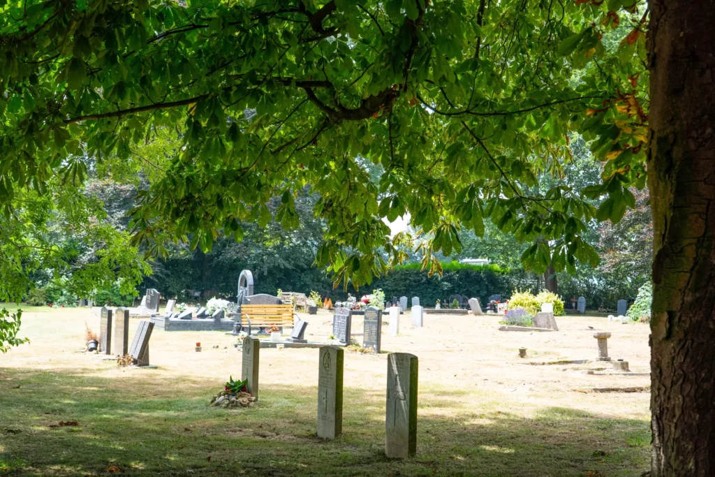 Biggin Hill Cemetery (2)_Compressed