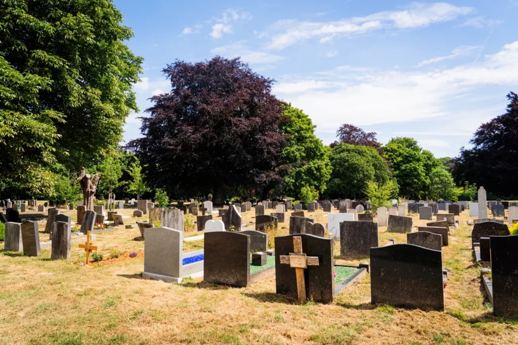 Biggin Hill Cemetery (3)_Compressed