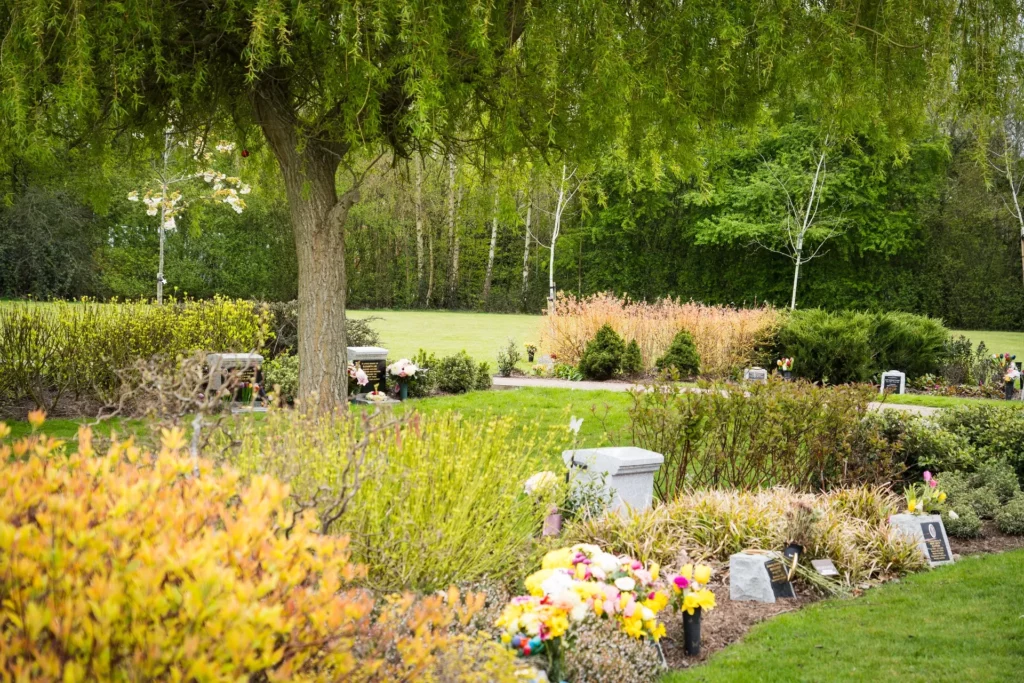 Bobbin Crematorium - Garden Of England (5)_Compressed