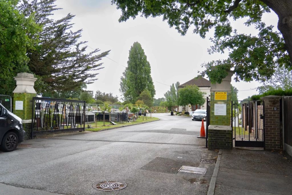 South London Crem (8)_Compressed